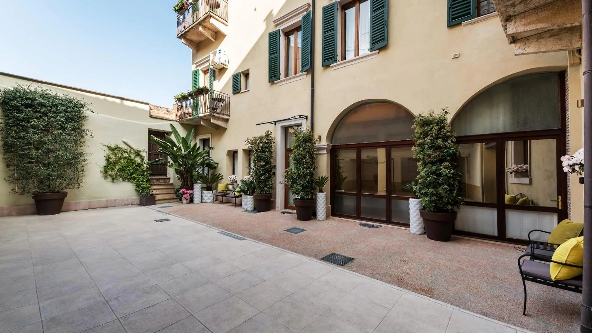 Palazzo Ristori Apartment Verona Italy