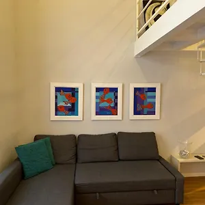 vicool-apartments-centro-storico-napoli.hotels-amalfi.com/